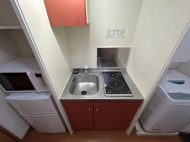 コンパクトなキッチンで掃除もラクラク