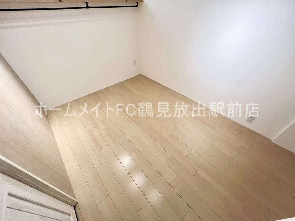大阪市鶴見区今津中３丁目の賃貸マンションの洋室