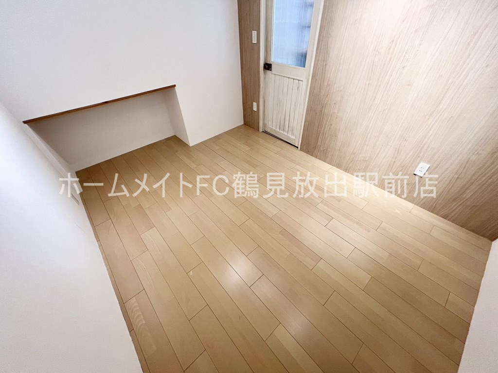大阪市鶴見区今津中３丁目の賃貸マンションの洋室