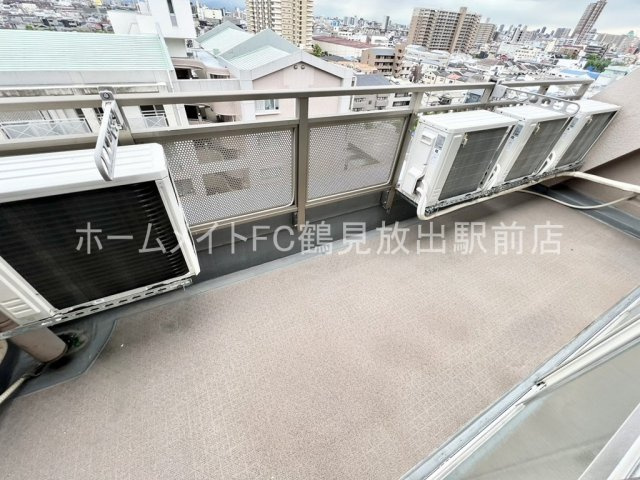 大阪市鶴見区今津中３丁目の賃貸マンションのバルコニー