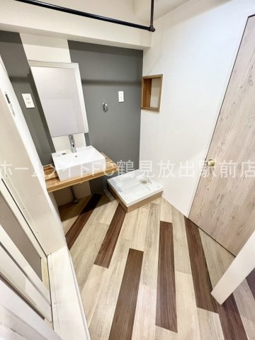 大阪市鶴見区今津中３丁目の賃貸マンションの洗面所