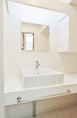 【洗面所】 | AVIEW | 明るい洗面所です