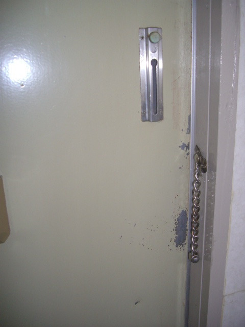 明るい玄関です