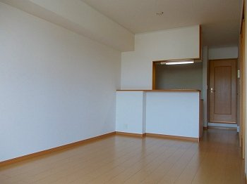 【居間・リビング】 | セレーノ・Ａ | 居間です