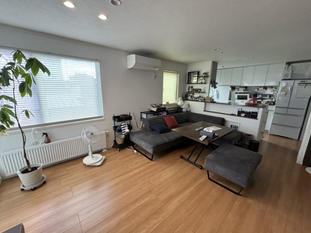 【居間・リビング】の画像