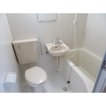 コンパクトで使いやすいお風呂です