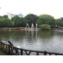 公園「見次公園まで444ｍ」