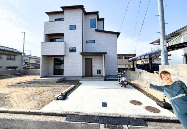 KOMOREBI（こもれび）空港通6丁目の新築のおうち　松山市空港通6丁目新築戸建