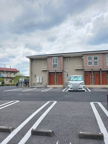 ロイヤルコートの駐車場|駐車スペースもあります