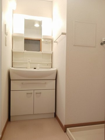 ロイヤルコートの独立洗面台|スペースが確保できる洗面所です