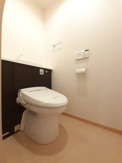 【トイレ】 | フォルトゥーナ・タワラヤ | 清潔感のあるトイレです