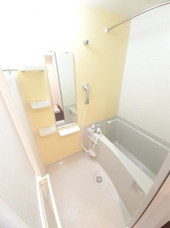 【浴室】 | フォルトゥーナ・タワラヤ | きれいなお風呂です