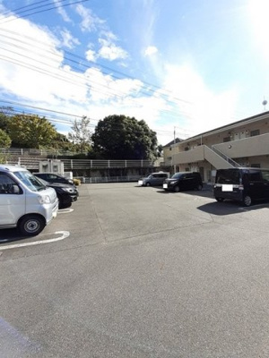 【駐車場】 | Ｍｉｏｎａ．１２（トゥエルヴ） | 駐車場があります