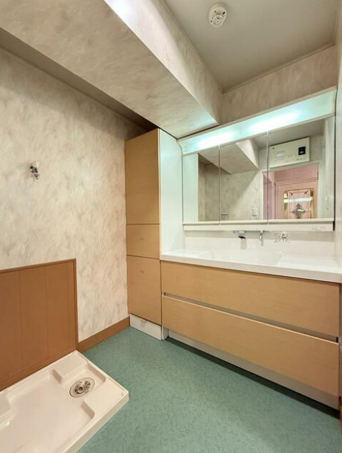 シャンボール大名D棟のランドリースペース