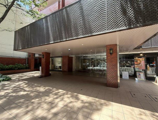 シャンボール大名D棟の外観