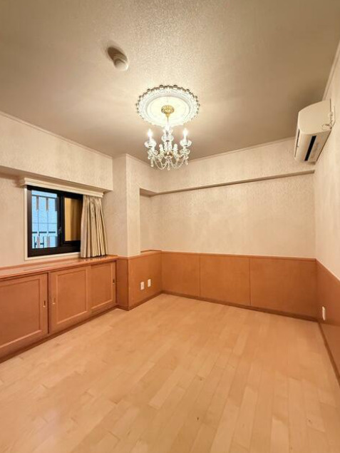 シャンボール大名D棟の居間・リビング