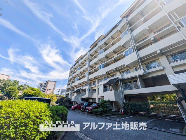 グリーンメゾン諏訪の外観