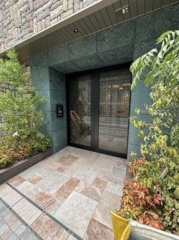 スプランディッド安土町のエントランス