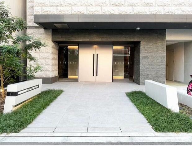 S-RESIDENCE大阪上本町のエントランス