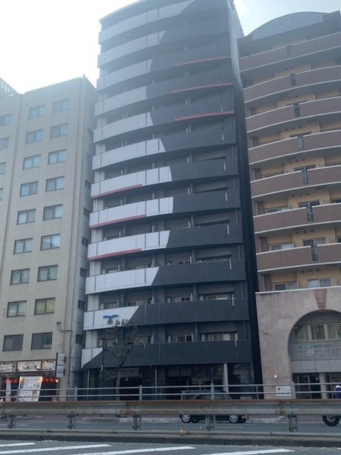 セレニテ難波リアンの外観