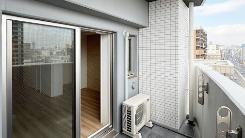 セレニテ難波リアンのバルコニー