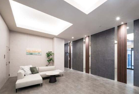 フロンティアタワー九条Ⅱのロビー