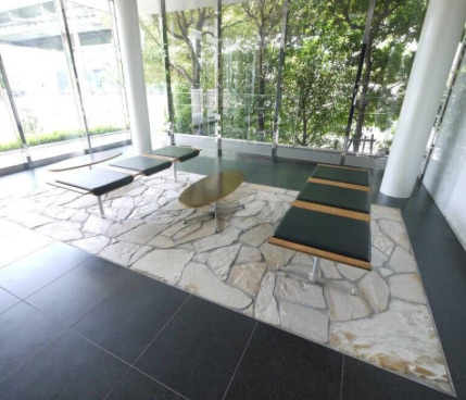 メゾン・ド・ヴィレ大阪城公園前のロビー