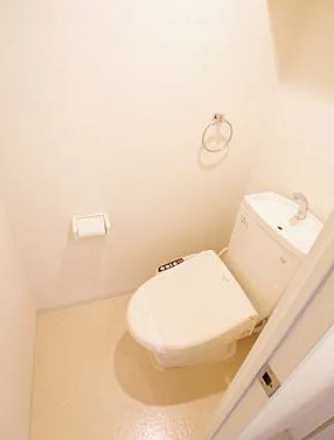 メゾン・ド・ヴィレ大阪城公園前のトイレ