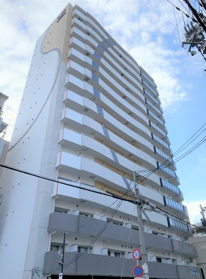 セレニテ本町東リアンの外観
