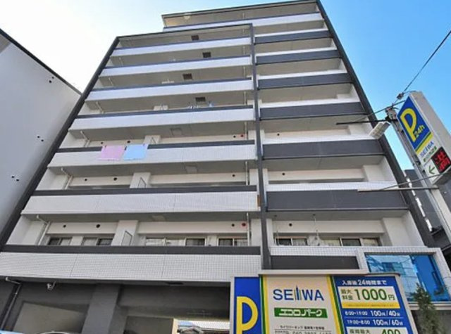 ルミエール北梅田の外観