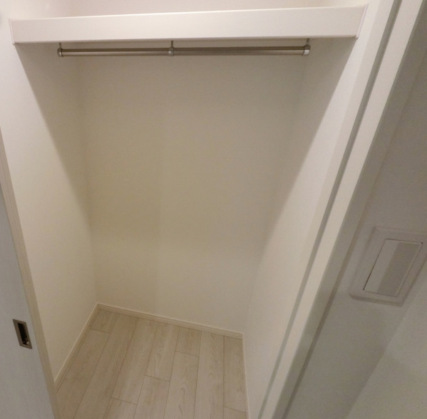 シーズンフラッツ大手前の収納