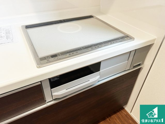 小野市神明町　第4期　新築一戸建ての設備|火を使わないので、安心なＩＨコンロ！でこぼこが無い構造なので、掃除もしやすく清潔に保てます！