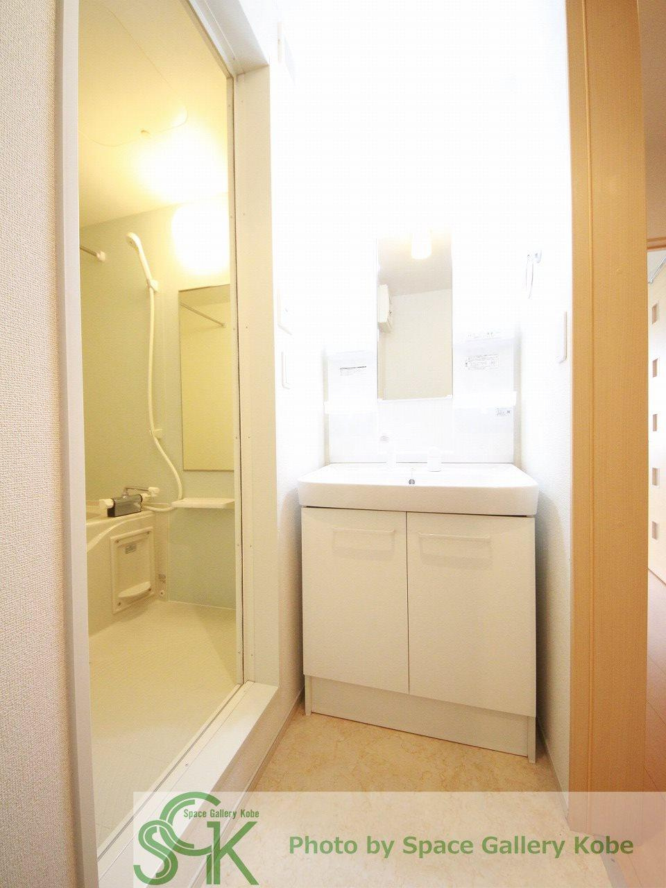 コリーヌ潮見が丘の洗面所|※お部屋により仕様が異なる場合があります※