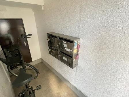 川口市元郷１丁目の賃貸マンションのロビー|毎日通るロビーはこのようになっています