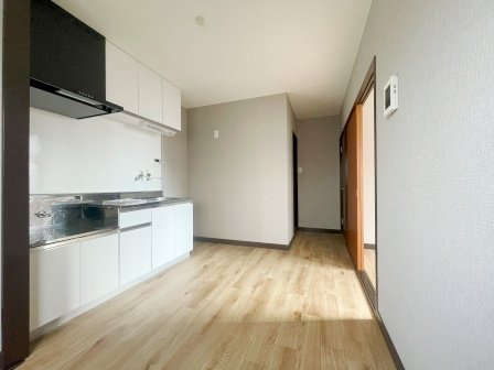 川口市元郷１丁目の賃貸マンションの居間・リビング|ゆったり過ごせる居間です