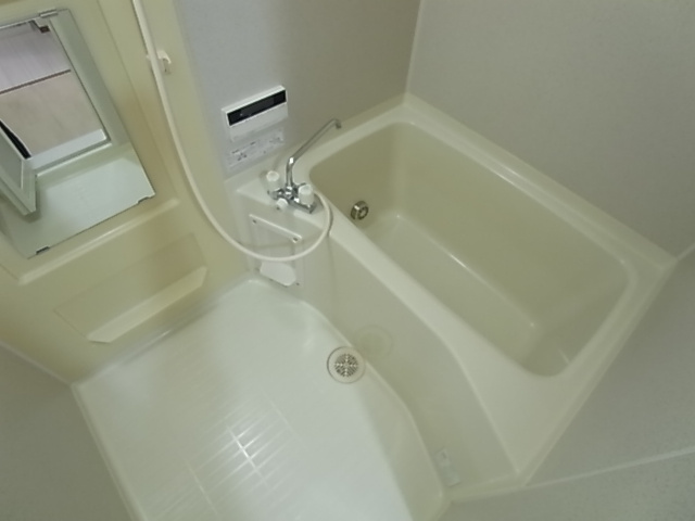 神戸市須磨区大手町５丁目のアパートの浴室