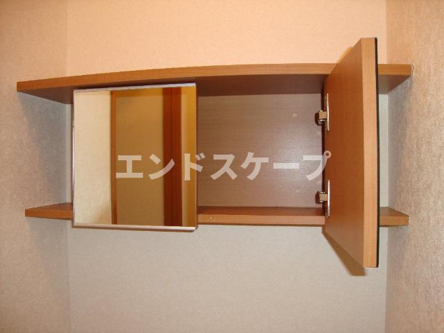 クレアの収納|トイレ収納
高崎、前橋のお部屋探しはエンドスケープまで！お客様の理想お聞かせ下さい♪