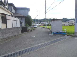 【前面道路含む現地写真】 | 川西市東畦野4丁目　建築条件無土地