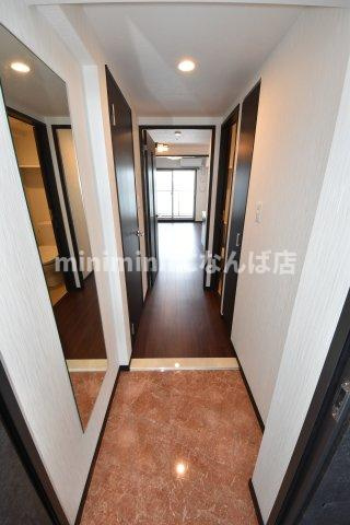 プレジオ難波の玄関