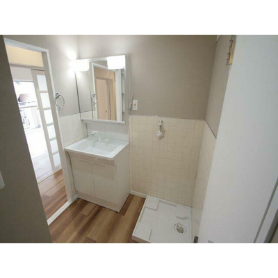 【洗面所】 | 第３松本マンション | 広い洗面スペース