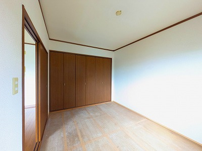 ブライトンヒルズの洋室