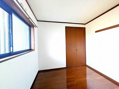 ブライトンヒルズの洋室