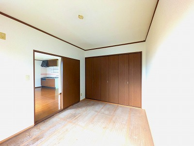 ブライトンヒルズの洋室