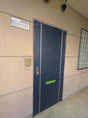 ブライトンヒルズの玄関