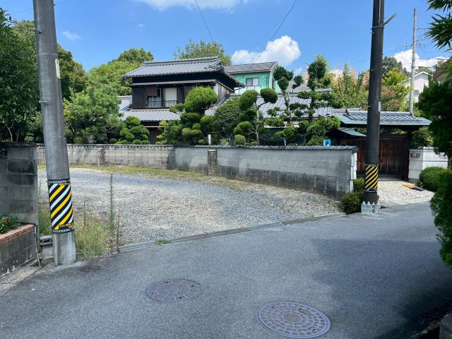 四日市市生桑町 売土地の前面道路含む現地写真