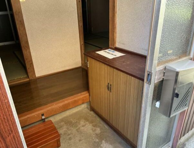 【玄関】 | 伊沢貸家