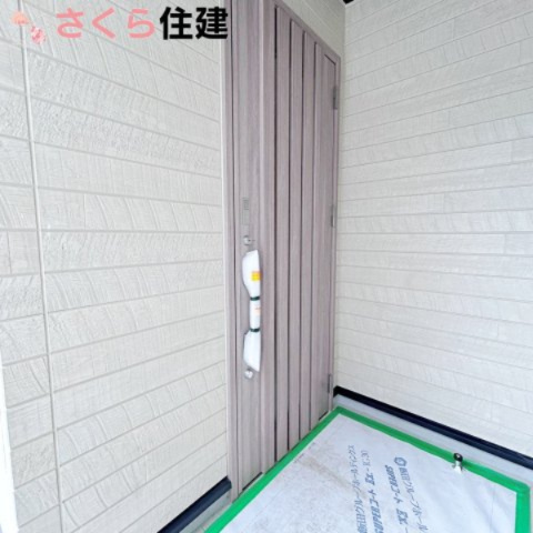 ブルーミングガーデン宇都宮市花房1丁目の玄関|素敵な玄関周り