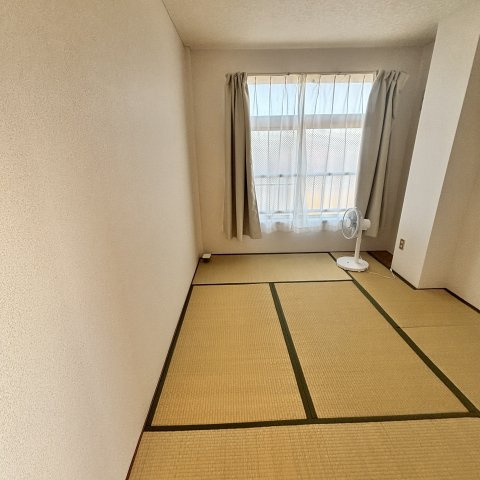 室蘭中島町ハウスの内装
