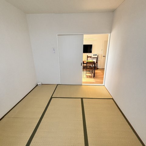 室蘭中島町ハウスの内装