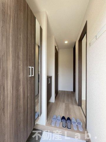 グランフォレ白藤の玄関